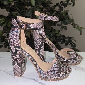 ❤️FINAL❤️Glaze Snakeskin Patterned Women's Heels